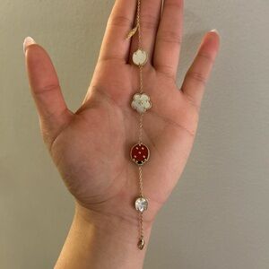 Chic Gold and Red Clover Bracelet